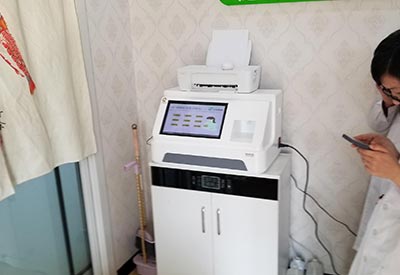 能够检测母乳质量，为医生或营养师提供数据支持的母乳检测仪怎么用？