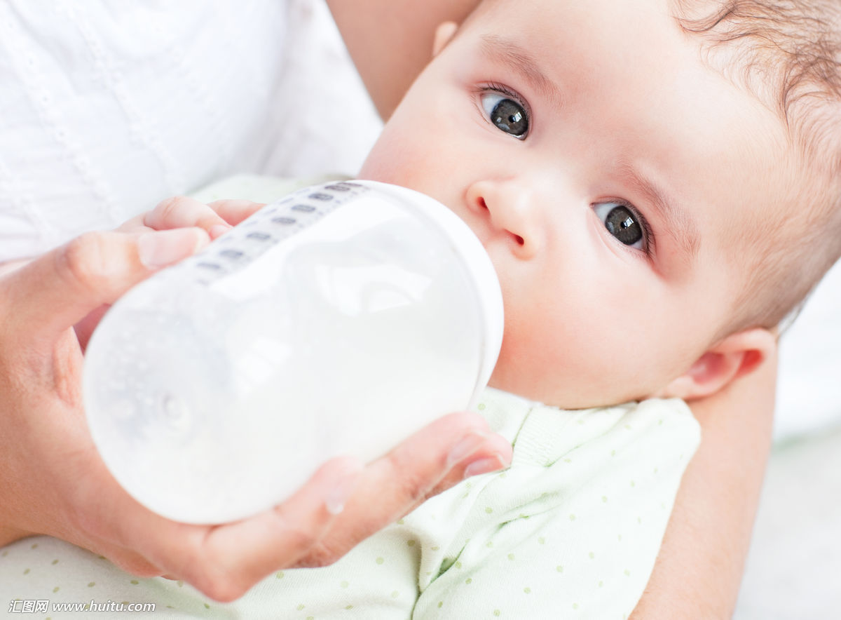 母乳检测仪科普宝宝什么时候才不吐奶